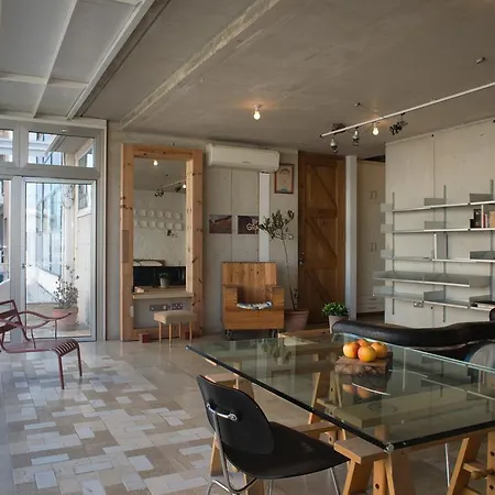 Apartment Centre